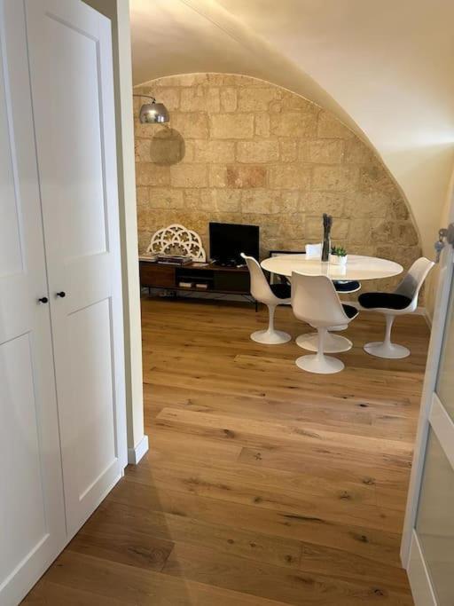 La Botte Antica Apartment Bari Luaran gambar